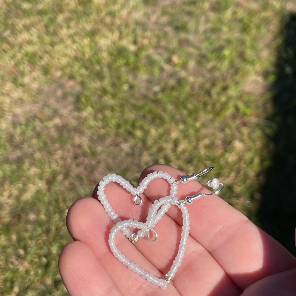 🤍Handmade heart shaped earrings🤍